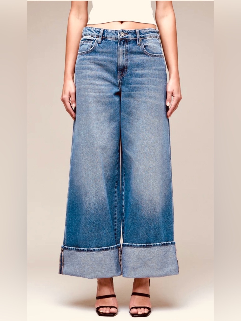 NWT Hidden Nori high rise Super Wide leg cuffed jeans size 24